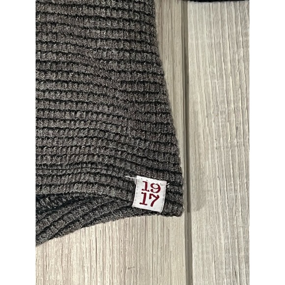 Sovereign Code Gray Henley w/ Pocket, L, # 506-S‎ - Picture 3 of 5